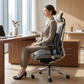 Ergonomisches Sitzkissen auf dem Bürostuhl