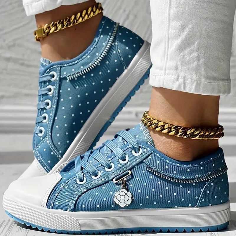 Sneaker in Jeans-Optik mit Pünktchen und Blumendetail – Damen