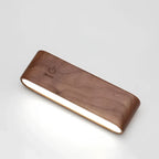 Drehbare Holz-Wandleuchte mit Akku und Touch