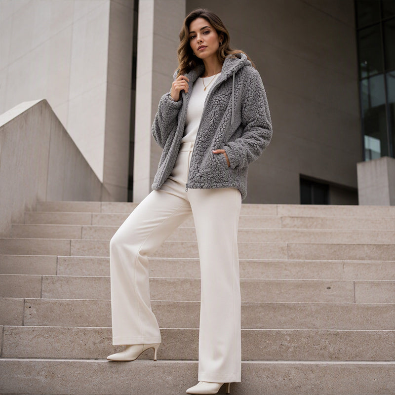 Flauschige, gemütliche Kapuzenjacke für Damen